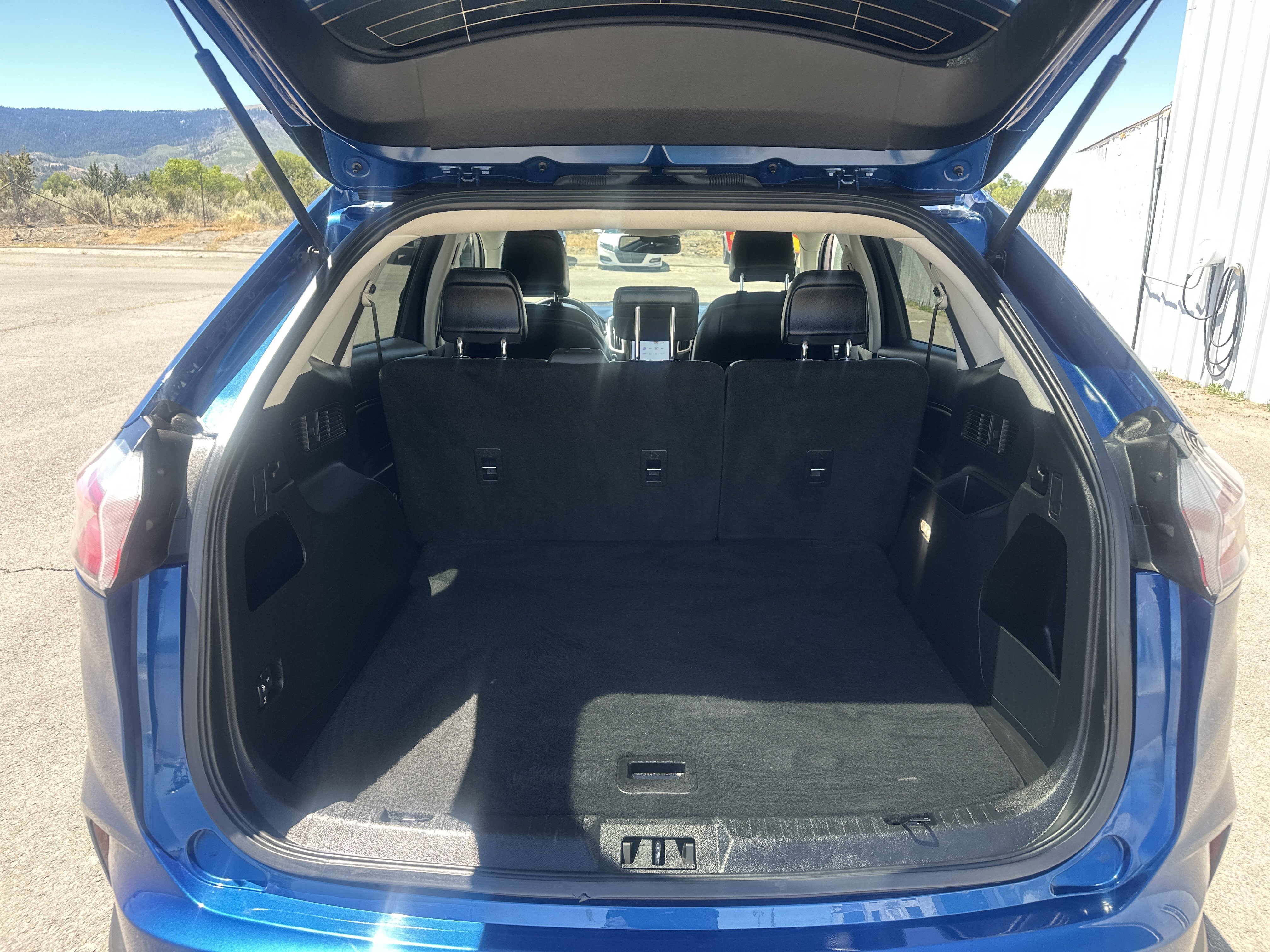 Used 2024 Blue Ford  image 12