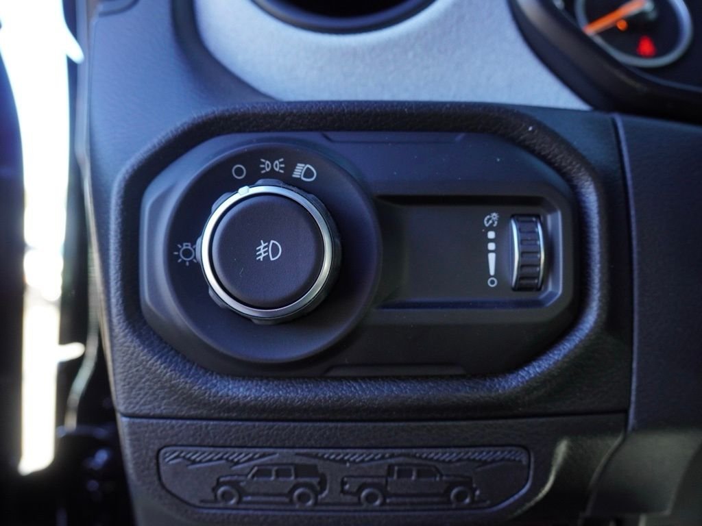 New 2026 Black Clear-Coat Exterior Paint Jeep Sport image 11