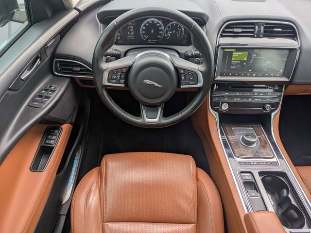 Used 2019 Silver Jaguar 30t Portfolio image 15