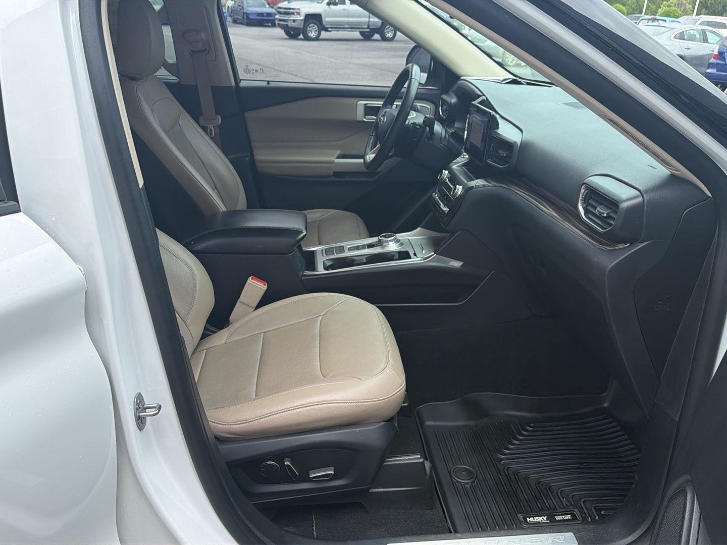 Used 2020 Oxford White Ford Limited image 15