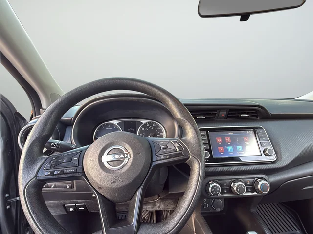 Used 2023 Gray Nissan S image 9