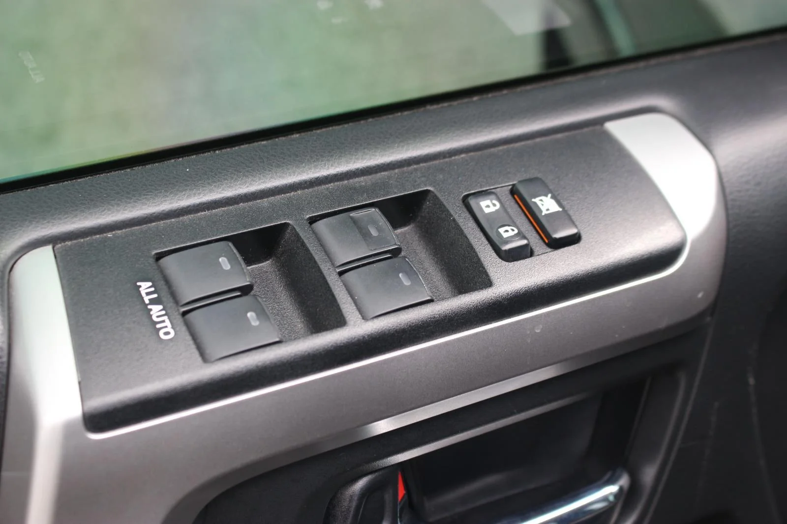 Used 2022 Black Toyota SR5 image 14