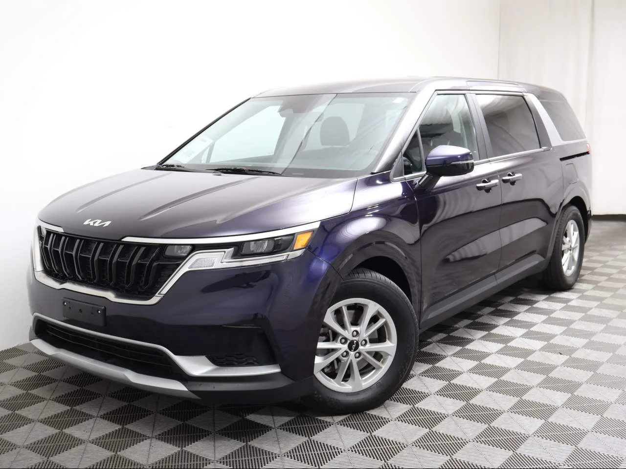 Used 2024 Deep Chroma Blue Kia LX image 1