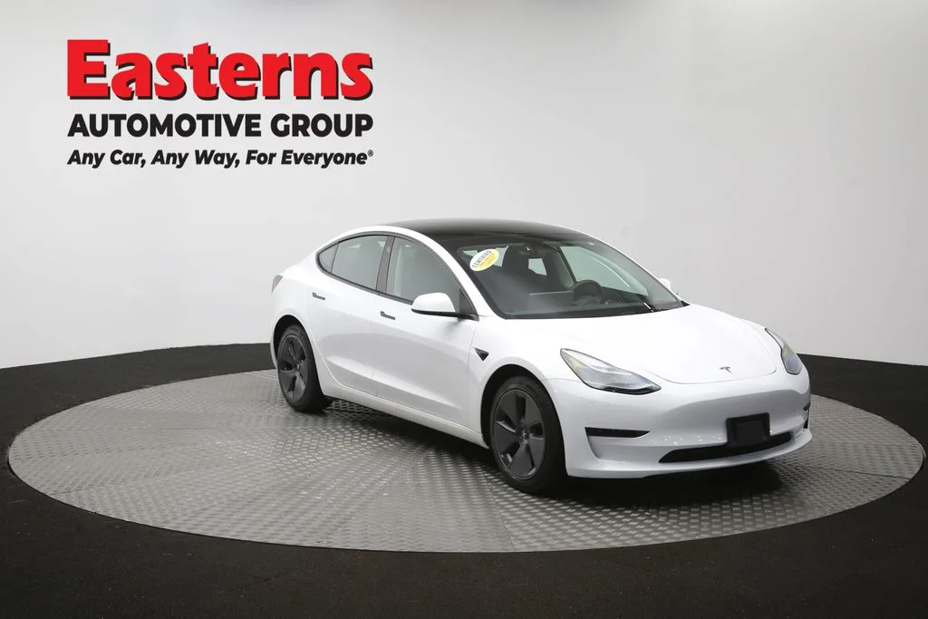 Used 2023 White Tesla Base image 47
