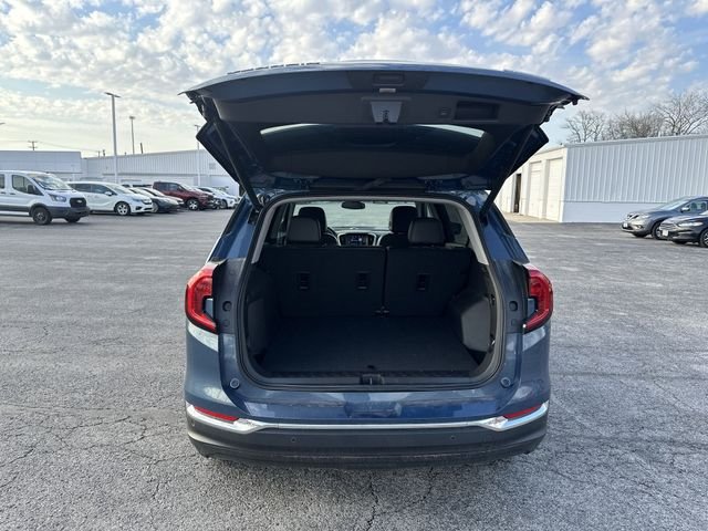 Used 2024 Blue GMC SLT image 21