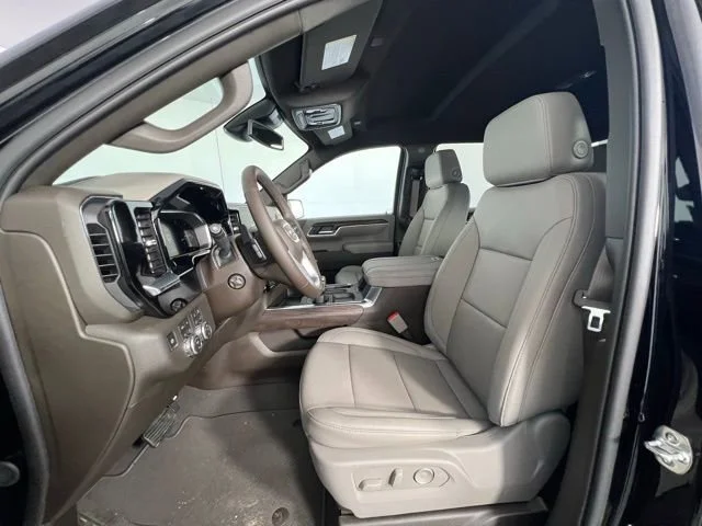2026 GMC Sierra 1500 SLT - Photo 11