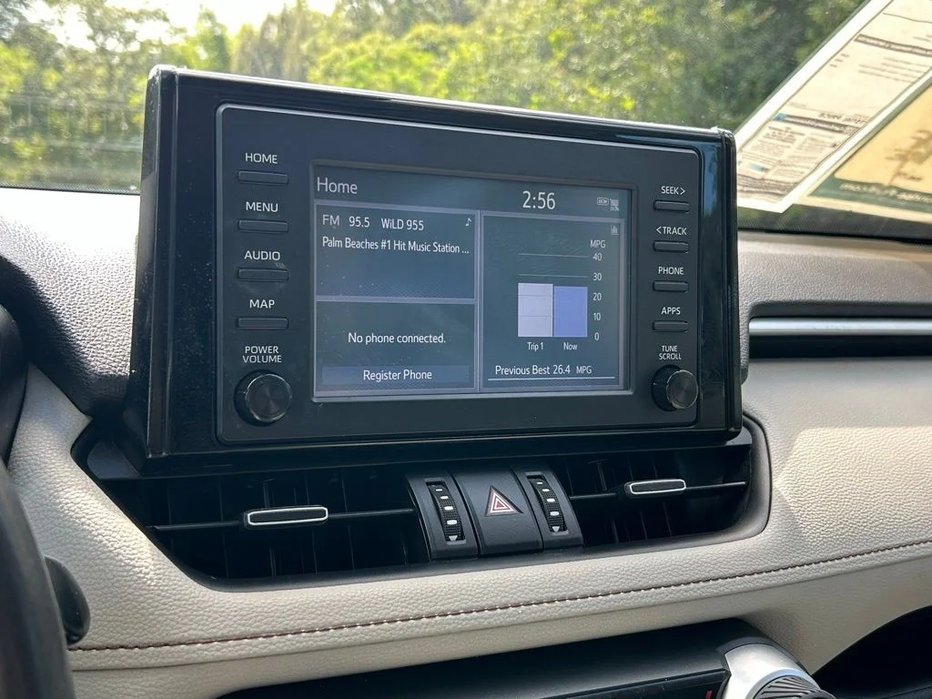 Certified Used 2019 Midnight Black Metallic Toyota XLE Premium image 32