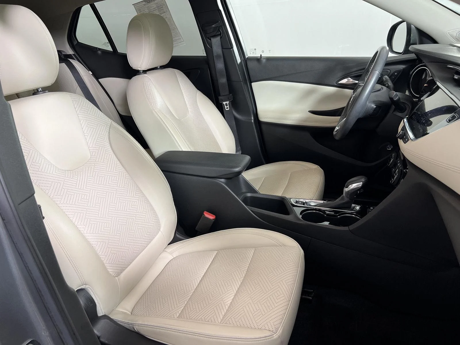 Used 2023 Moonstone Gray Metallic Buick Essence image 25