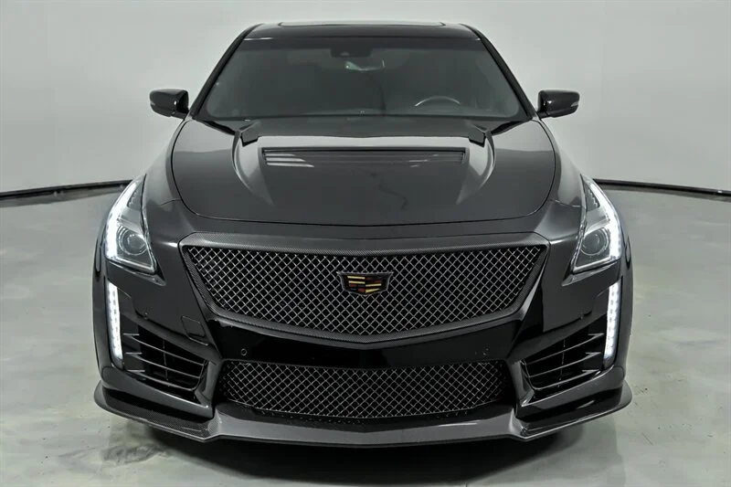 Used 2019 Black Raven Cadillac  image 4