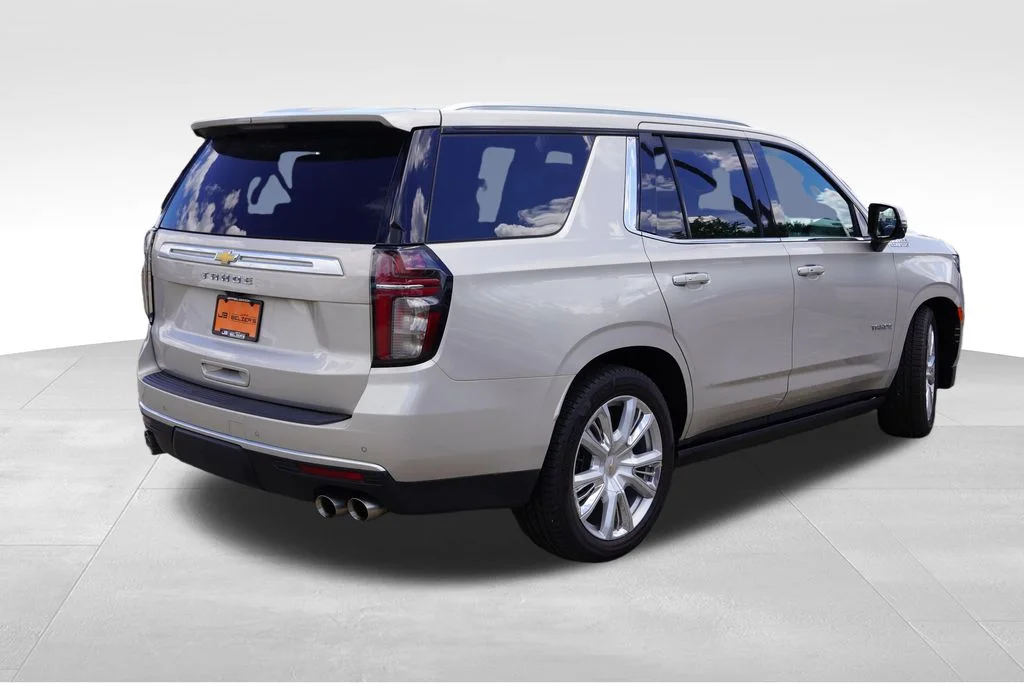 Used 2021 Empire Beige Metallic Chevrolet High Country image 3