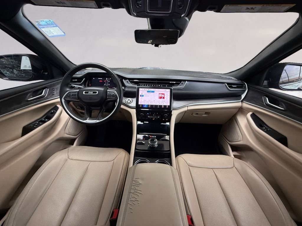 Used 2023 Gray Jeep Limited image 12