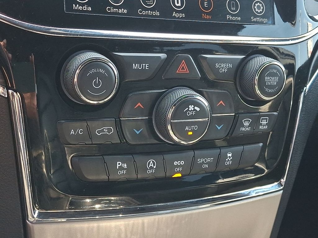 Used 2020 Black Jeep Limited image 17