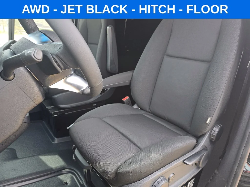 New 2026 Jet Black Mercedes-Benz Cargo 170 WB image 18