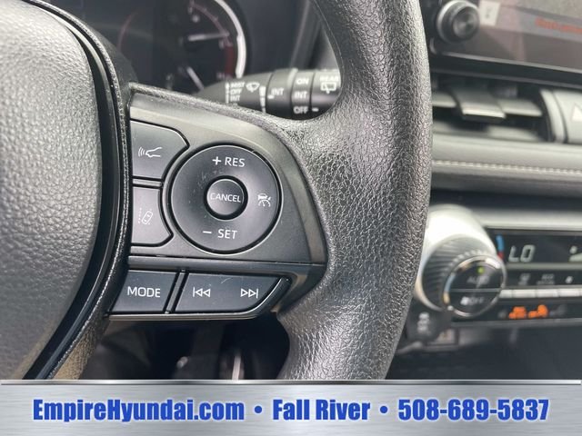 Used 2025 Silver Sky Metallic Toyota XLE image 28