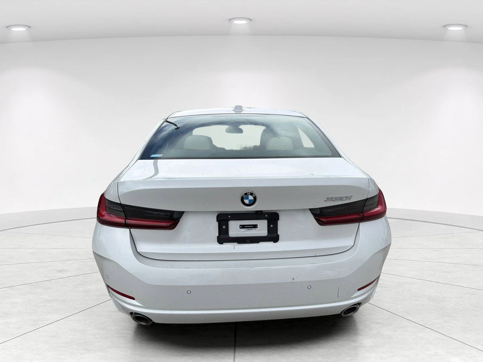 Certified Used 2025 Mineral White Metallic BMW 330i image 5