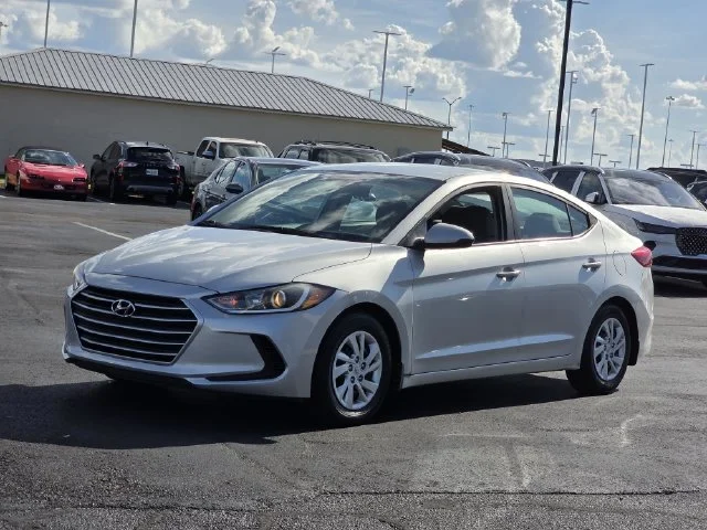 Used 2018 Symphony Silver Hyundai SE image 7