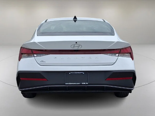 New 2026 White Hyundai SE image 6