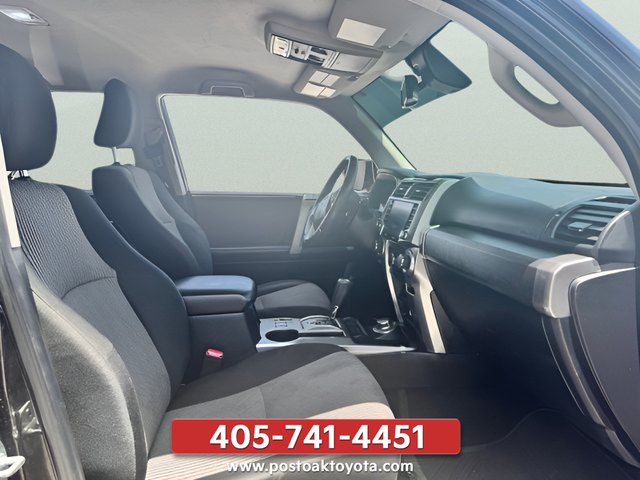 Used 2021 Black Toyota SR5 image 16