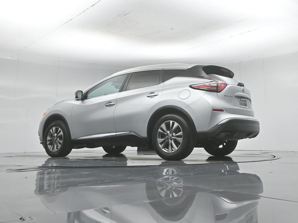 Used 2016 Silver Nissan SL image 47