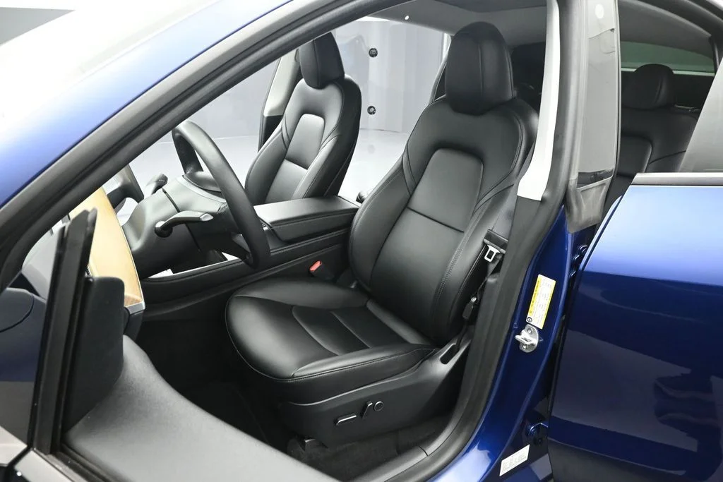 Used 2023 Blue Tesla Long Range image 7