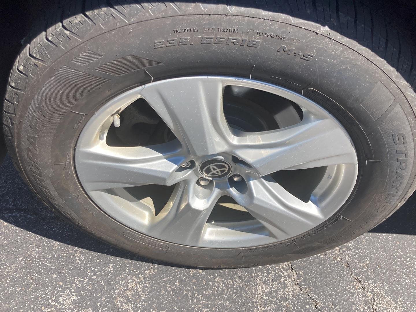 Used 2023 Midnight Black Metallic Toyota LE image 9