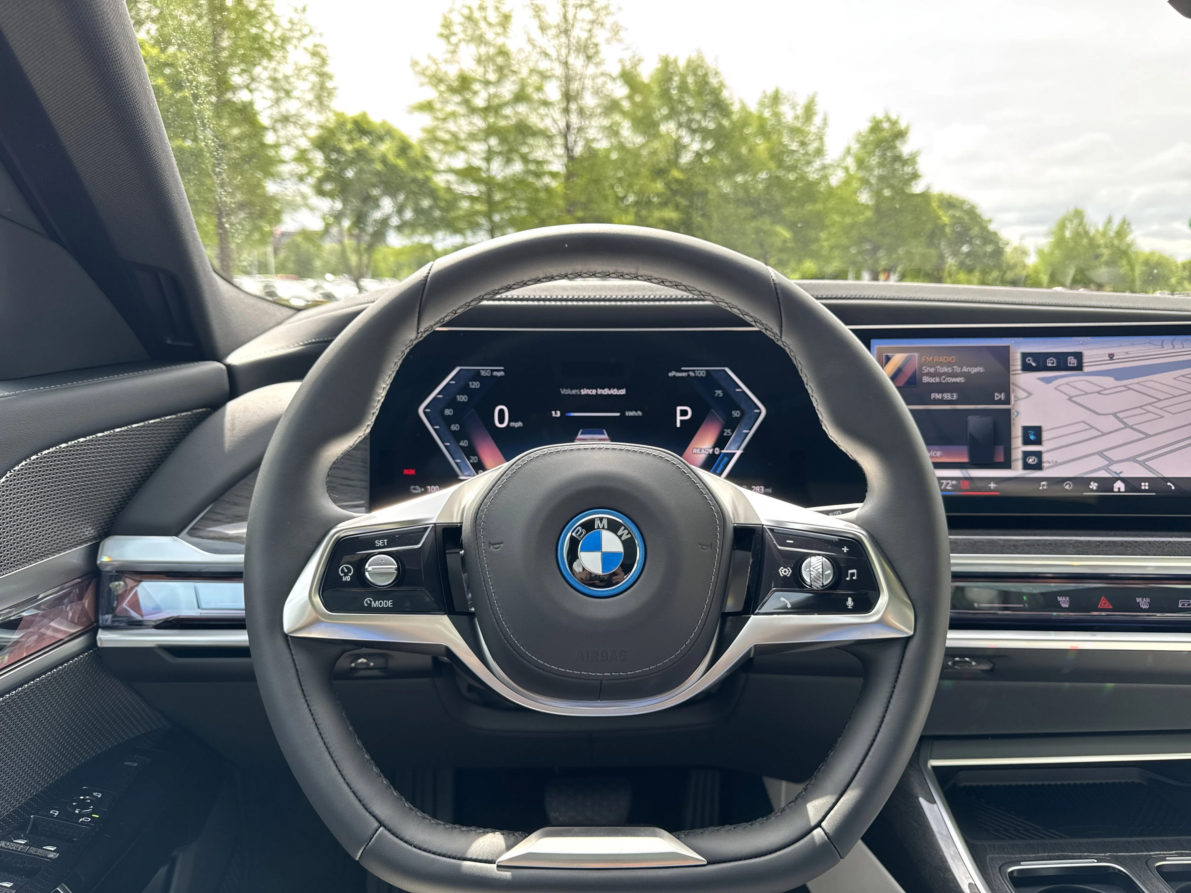 New 2026 MINERAL WHITE BMW xDrive60 image 18
