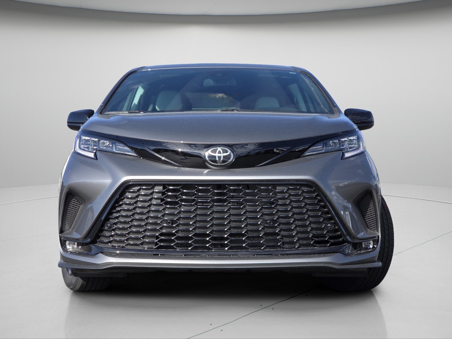 New 2026 Heavy Metal Toyota XSE image 3