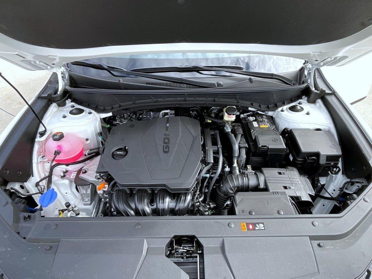 New 2026 White Hyundai SEL image 25