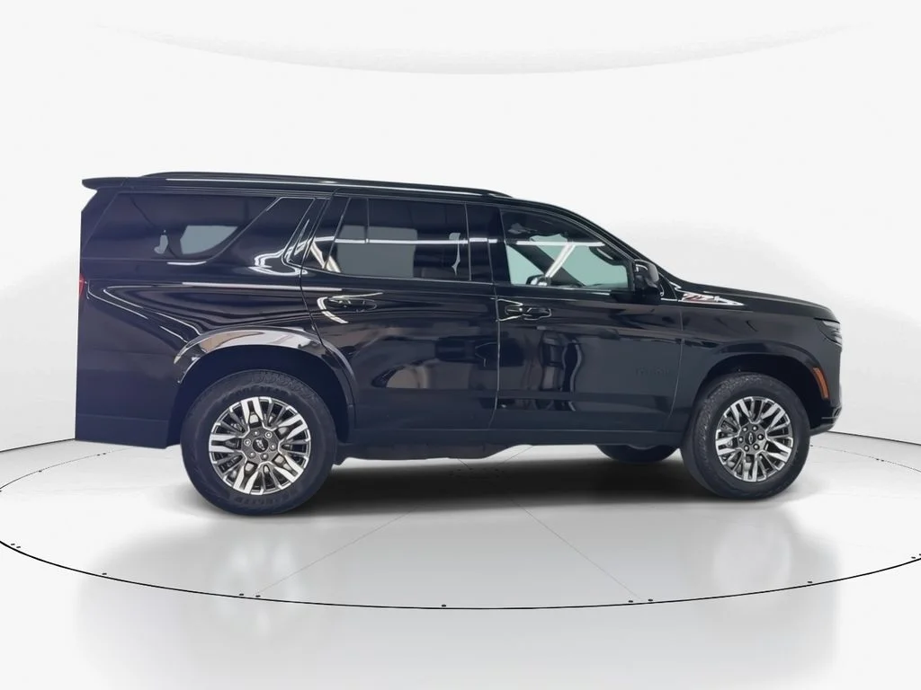 Used 2025 Black Chevrolet Z71 image 4