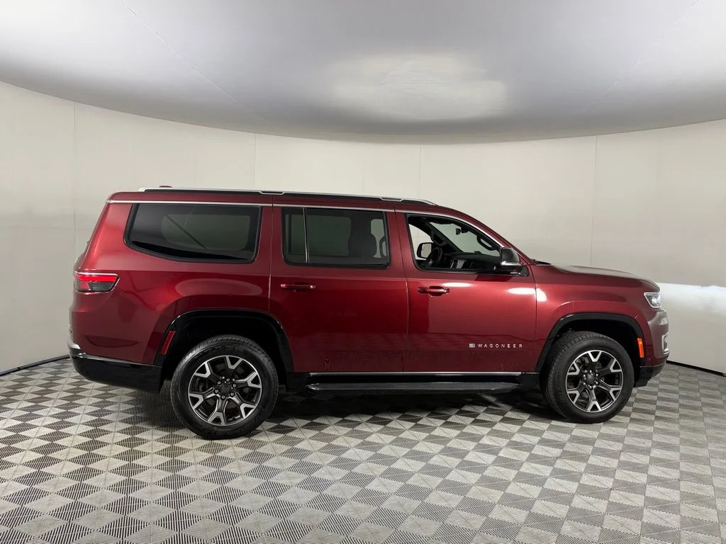 Used 2023 Red Jeep Series III image 5