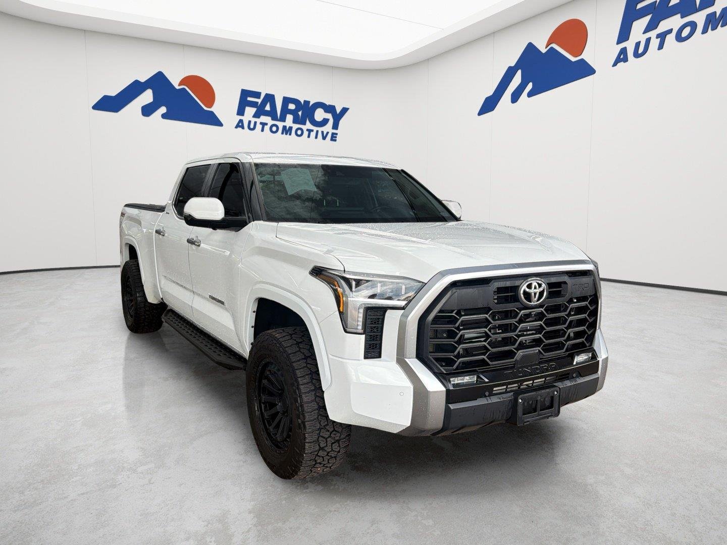 Used 2023 Ice Cap Toyota Limited image 4