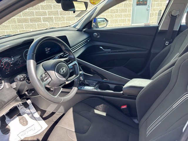 Used 2025 Intense Blue Hyundai SEL Convenience image 17