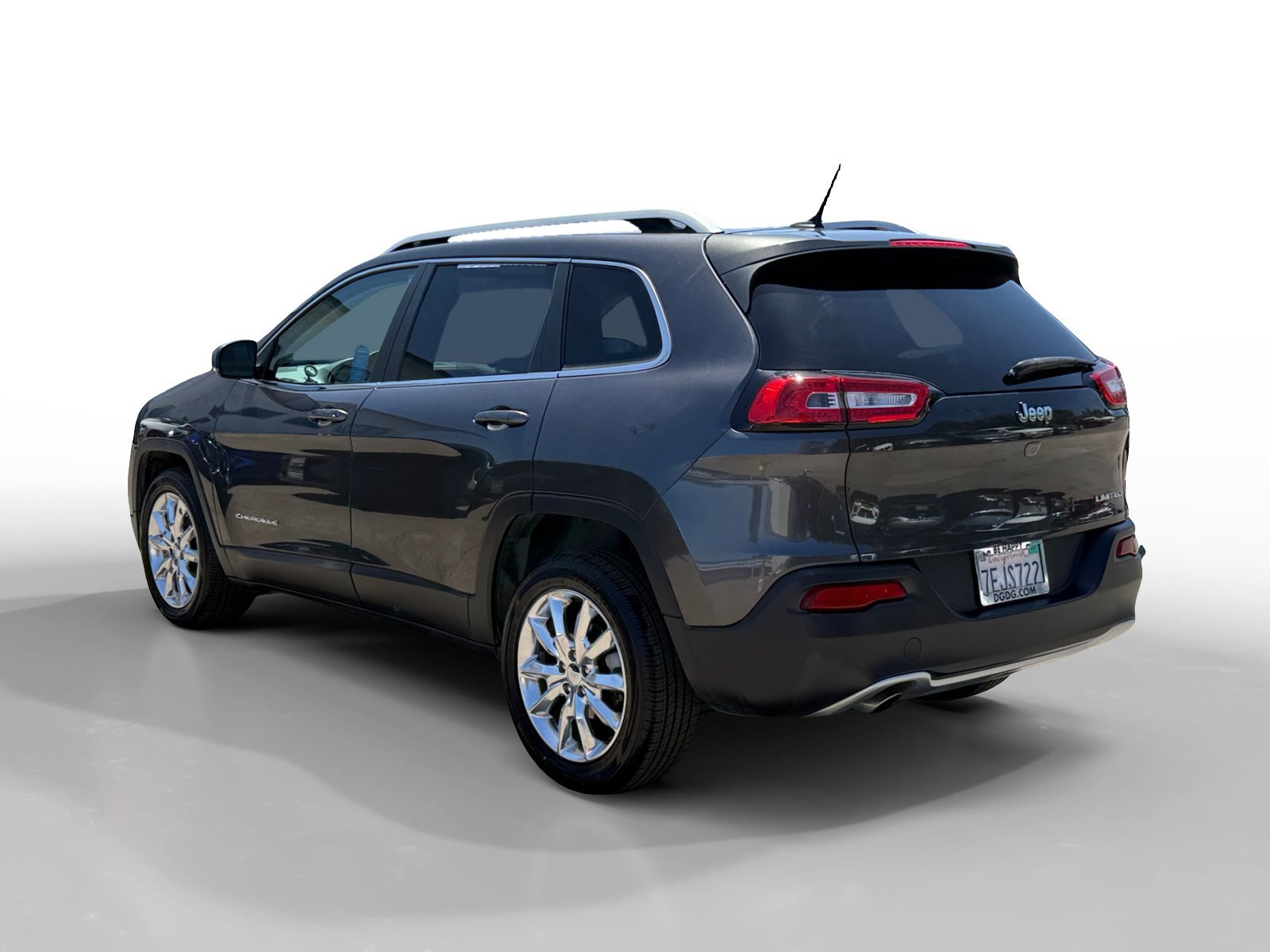 Used 2014 Granite Crystal Metallic Clearcoat Jeep Limited image 3