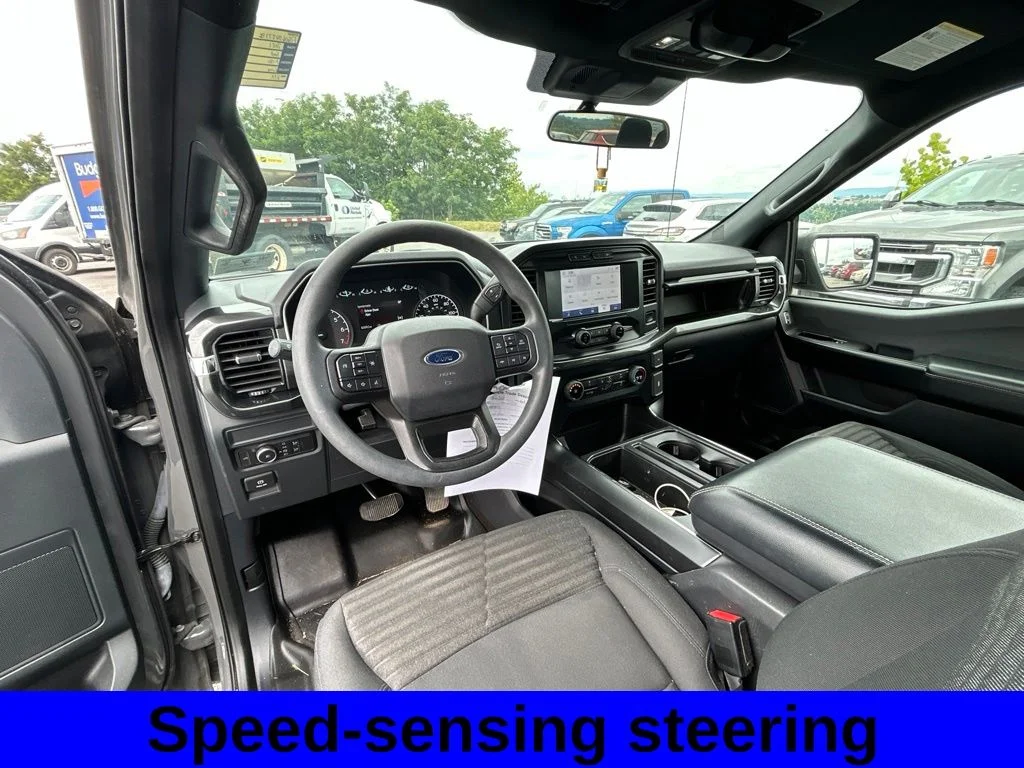 Used 2021  Ford XL image 11