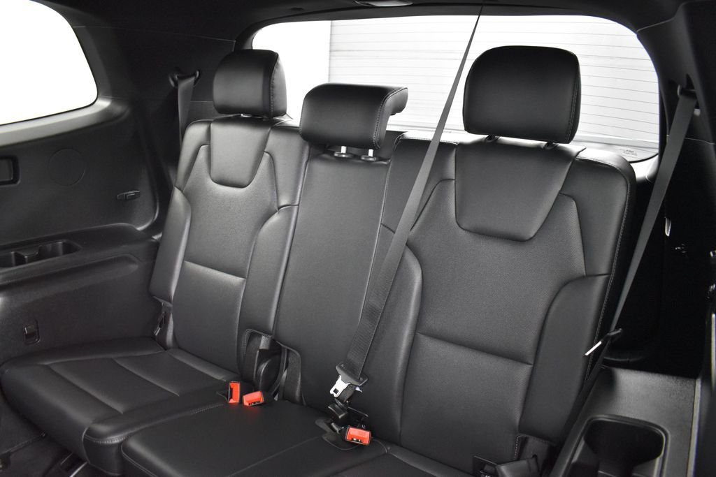 Certified Used 2025 Green Kia EX X-Line image 20