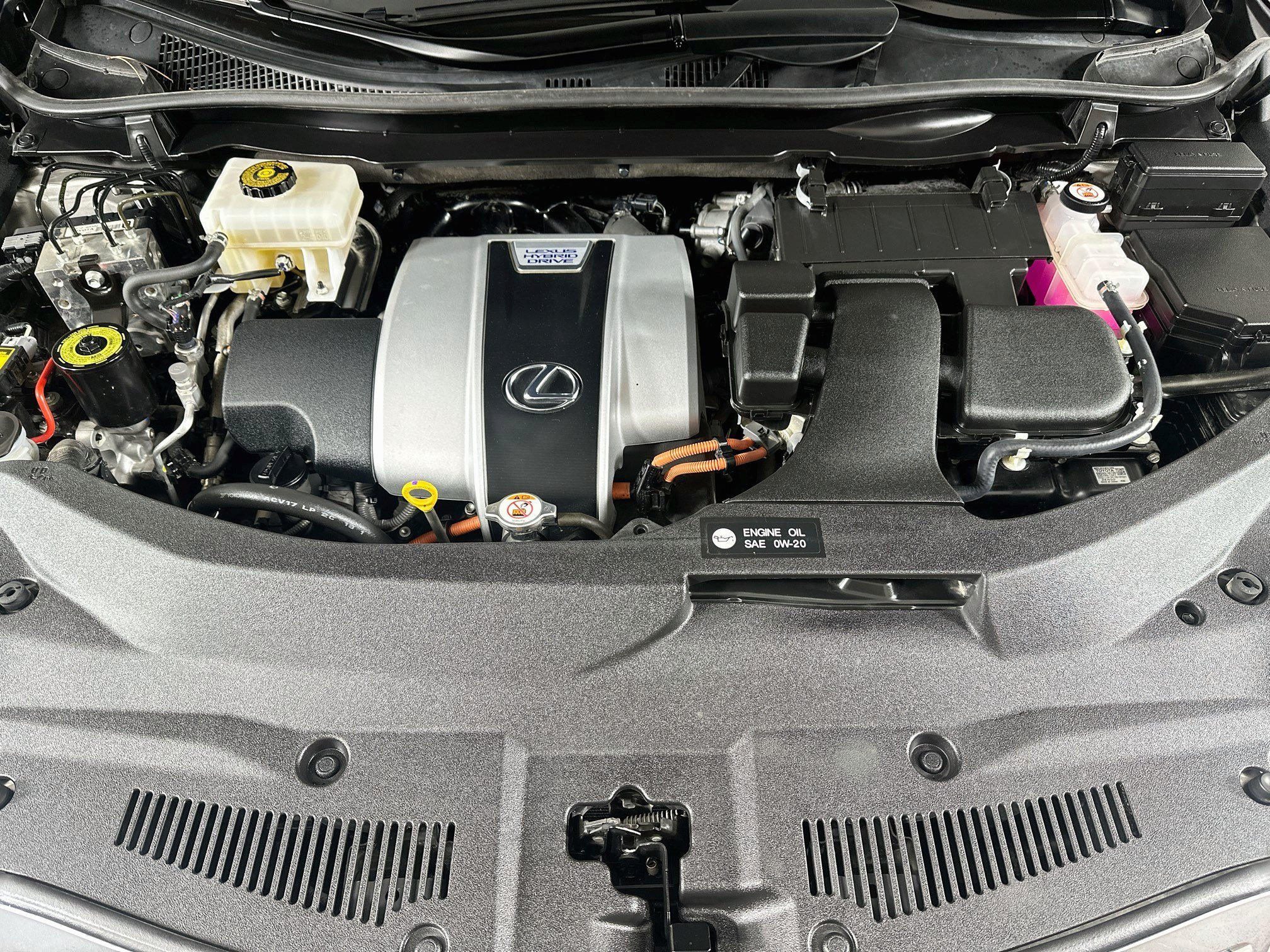 Used 2019 Atomic Silver Lexus 450h image 30