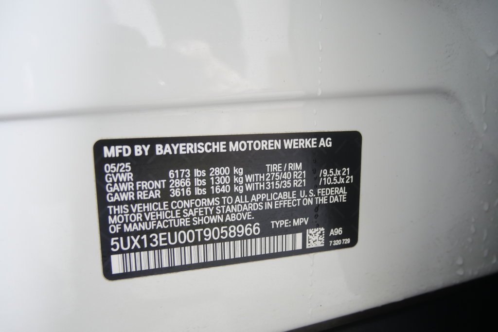 Certified Used 2026 Mineral White Metallic BMW sDrive40i image 33