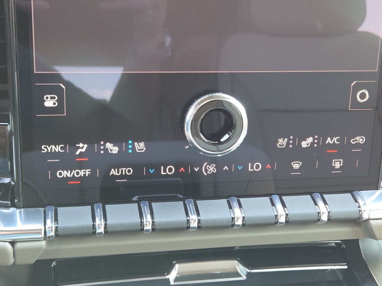 2026 GMC Yukon Denali - Photo 38