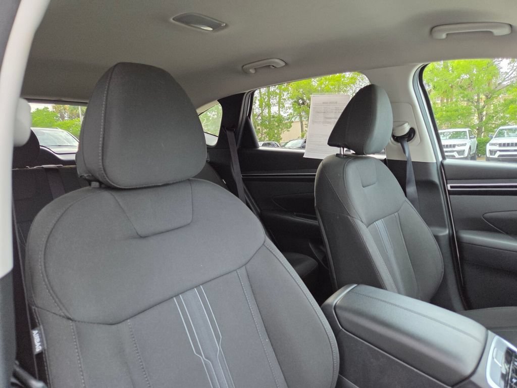 Used 2024 White Pearl Hyundai SEL image 12