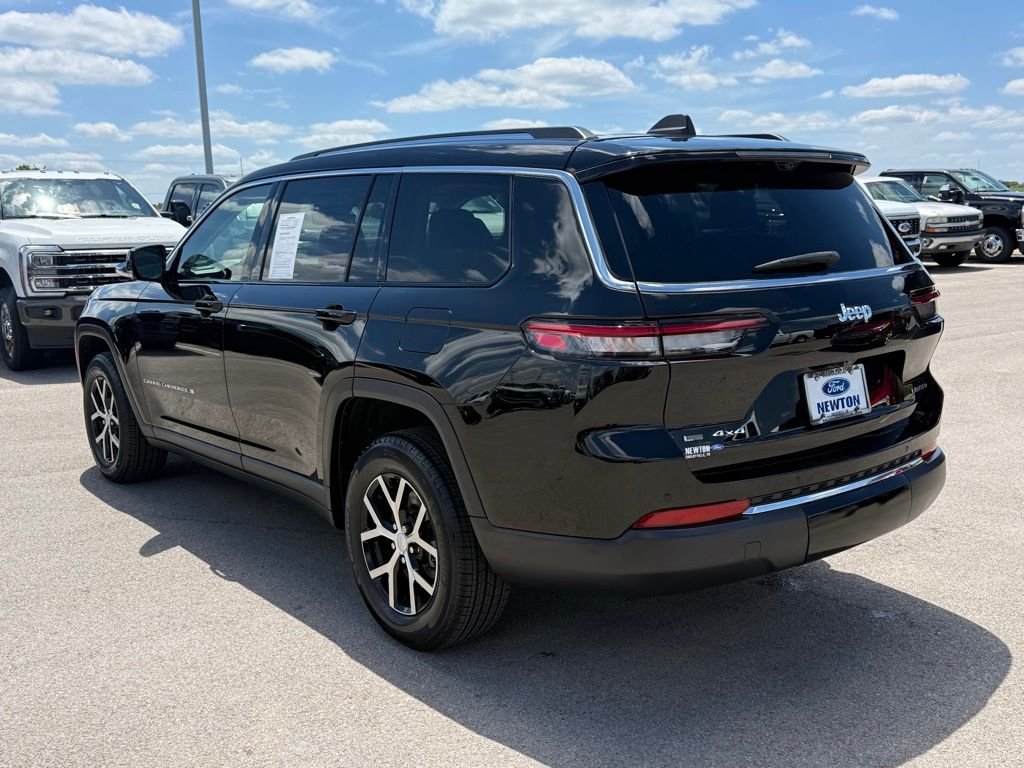 Used 2023 Black Jeep Limited image 41