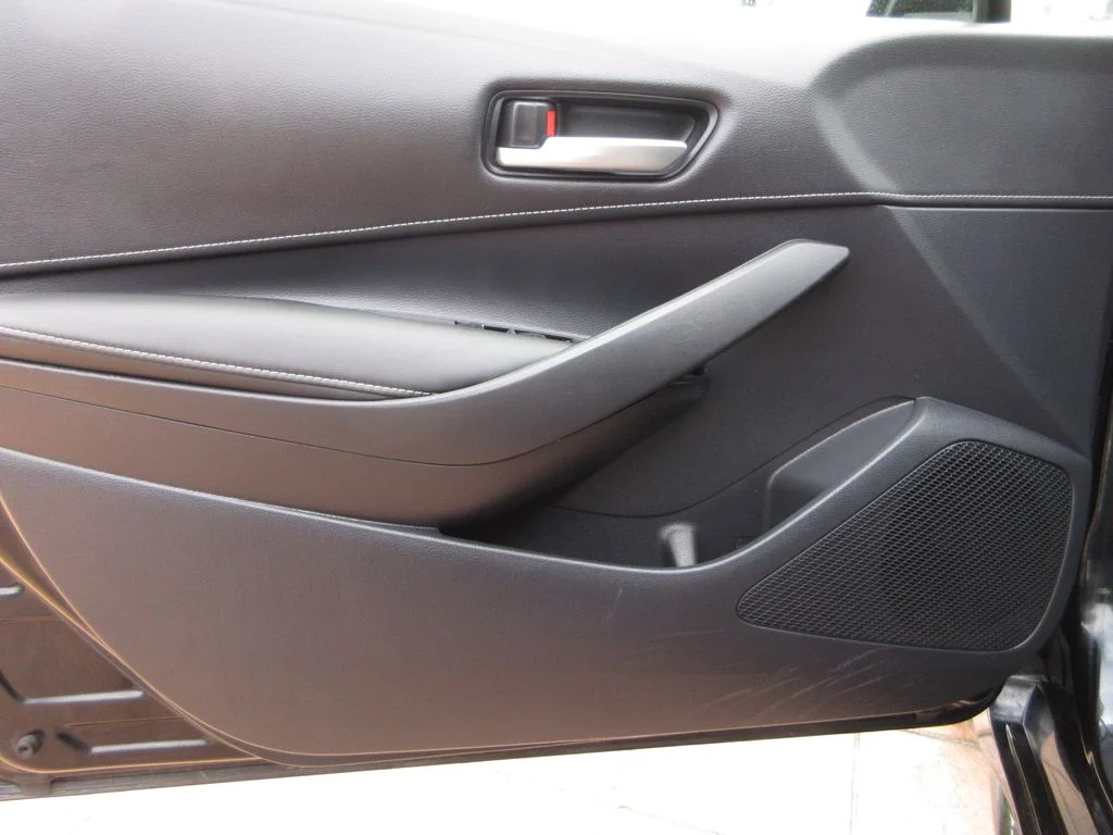 Certified Used 2020 Midnight Black Metallic Toyota SE image 10
