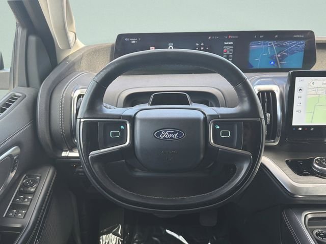 Used 2025 Black Ford Platinum image 23
