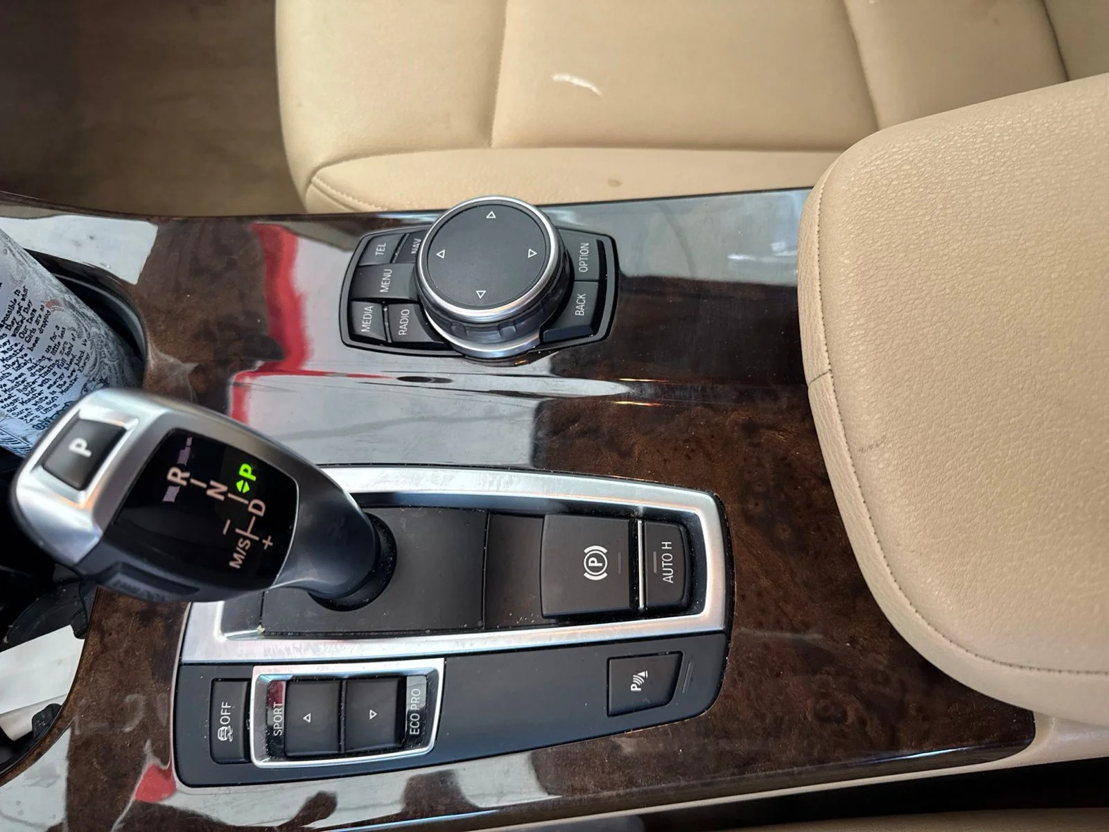 Used 2016 White BMW sDrive28i image 12