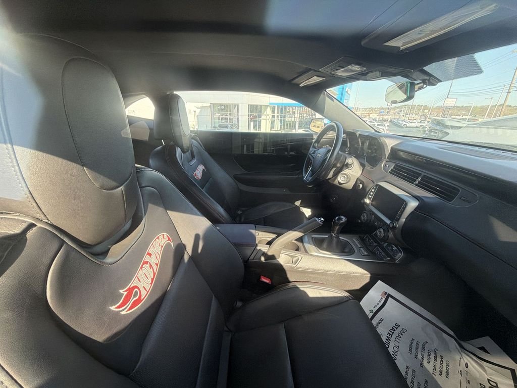 Used 2013 Blue Chevrolet SS image 15