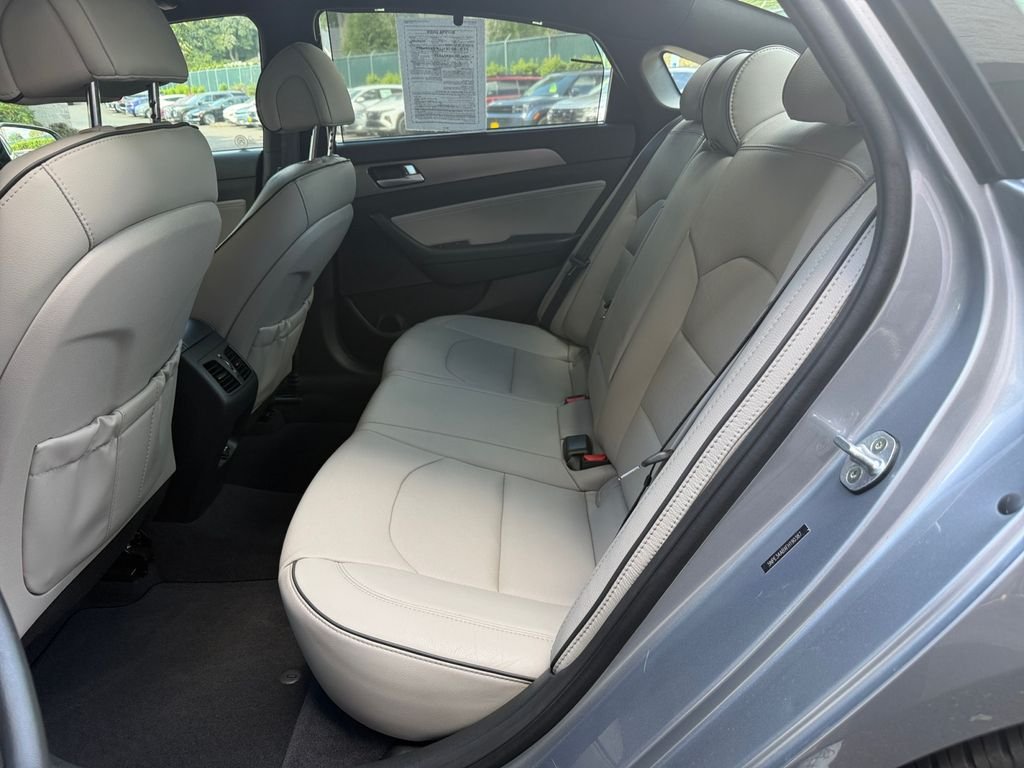 Used 2015 Gray Hyundai Limited image 18