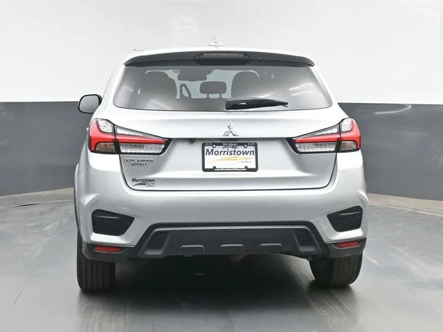 Used 2024 Silver Mitsubishi 2.0 ES image 12
