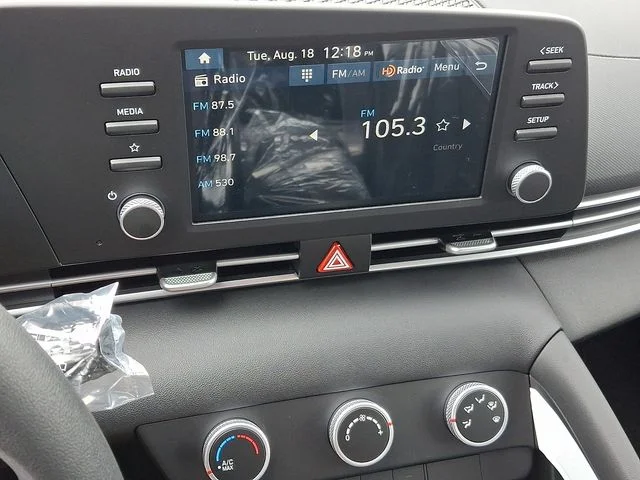 New 2026 Gray Hyundai SE image 15