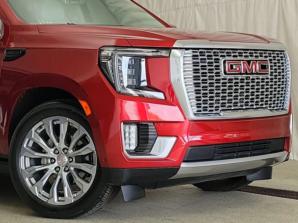 2024 GMC Yukon Denali - Photo 6