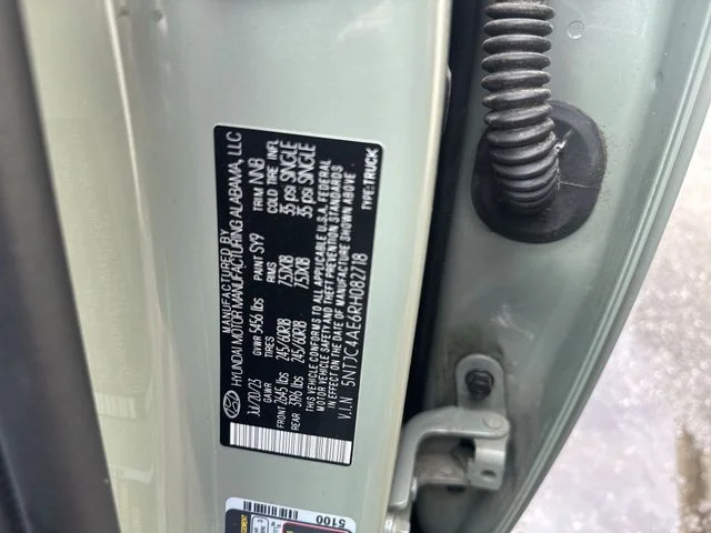 Used 2024 Green Hyundai SEL image 36