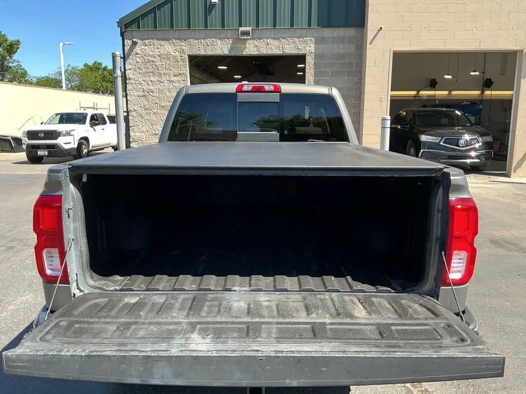 Used 2017 PEPPERDUST METALLIC Chevrolet LTZ image 12